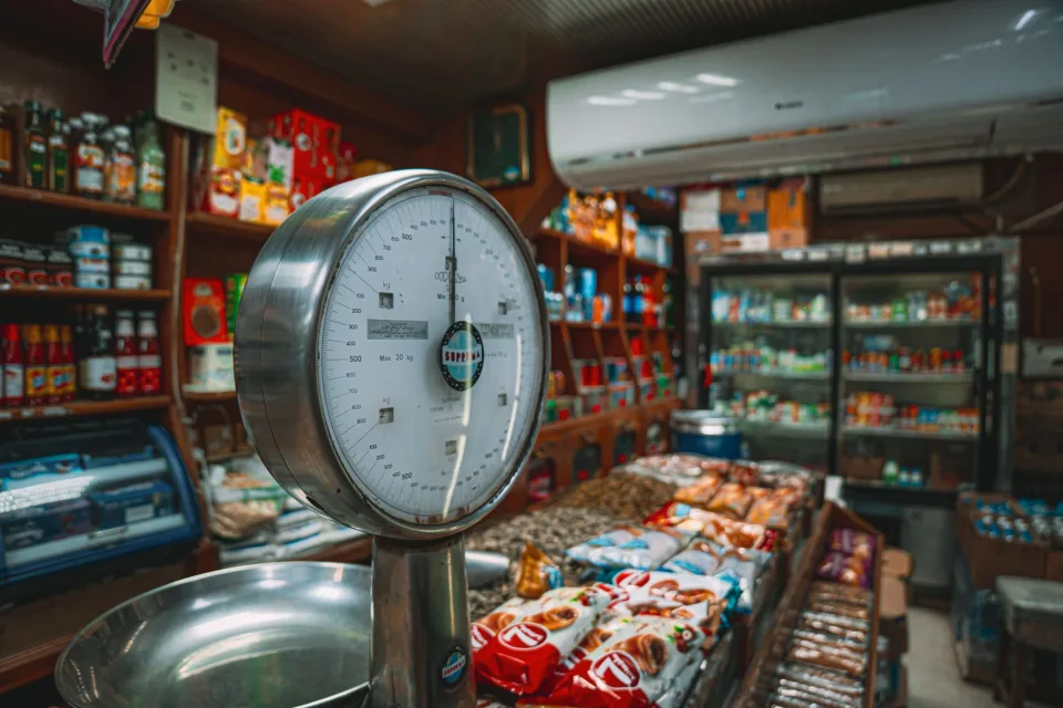 Hàng hoá thiết yếu có sẵn tại quầy